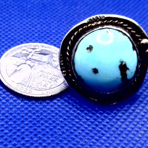 Vintage Navajo silver and turquoise ring SIZE 6 - Picture 4 of 7